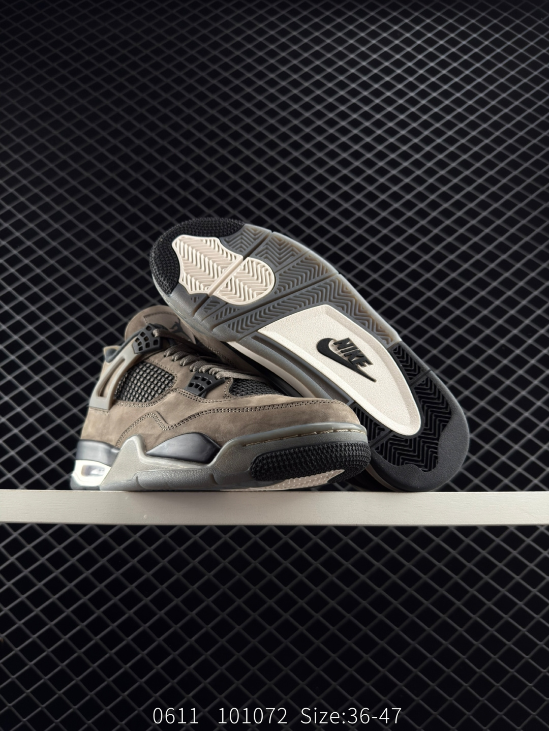 Nike SB x Air Jordan 4 Retro 